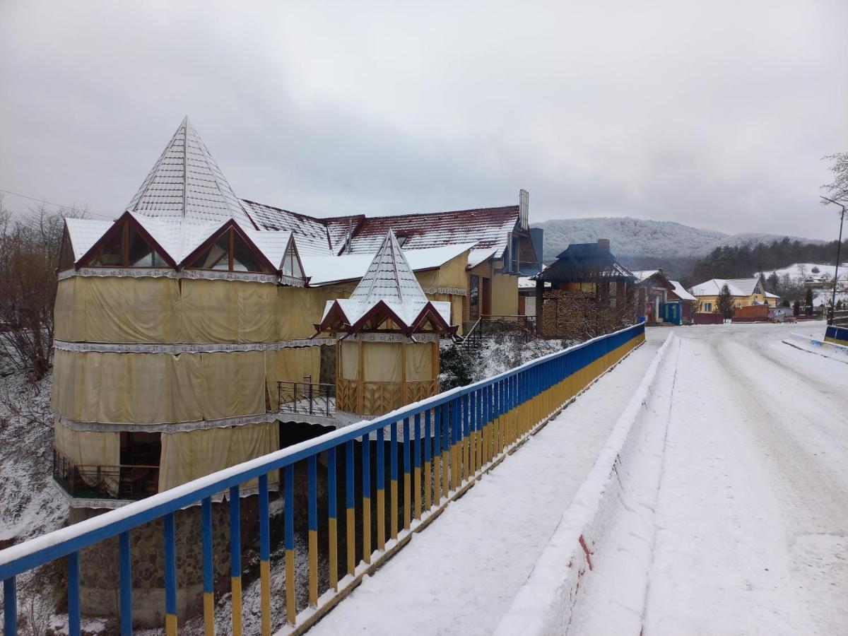 Садиба Федорчуків За Рікою1 Sheshory Exterior photo